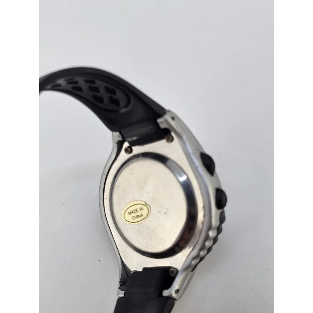 Men's Casual Watch 40MM Black Gray Case Black Plastic Bands New Battery